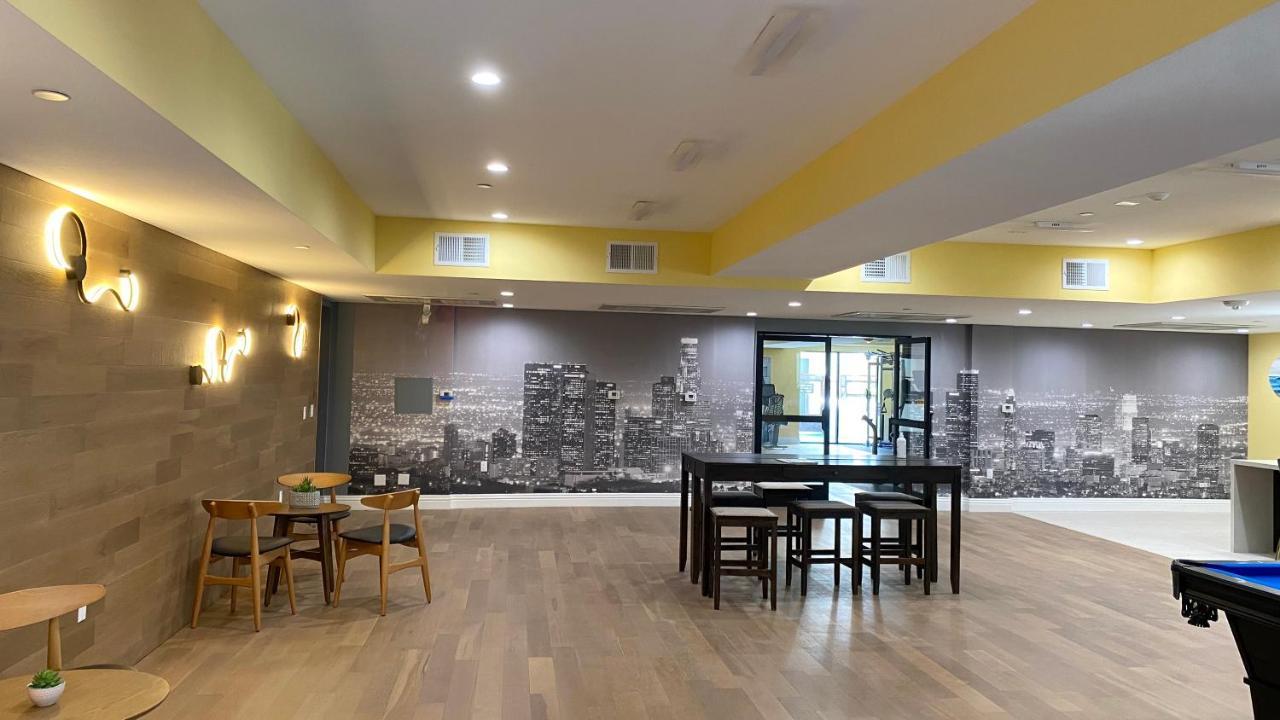 Gorgeous Apt With Parking In Ktown La Los Angeles Exterior photo